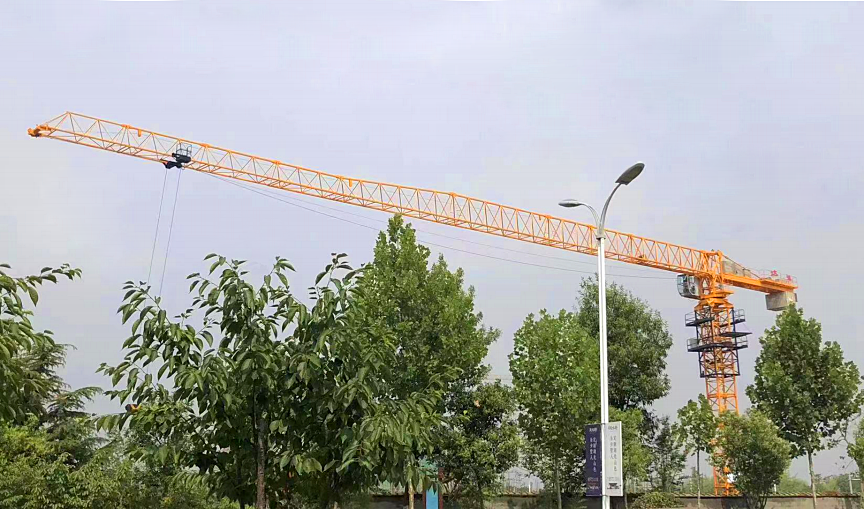 鸿达塔吊鸿达重工HPB100塔机在俄罗斯再次扬威